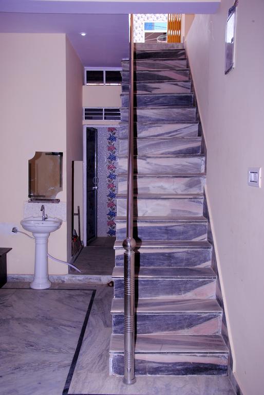 Meru Palace Guest House And Restaurant Tonk Esterno foto